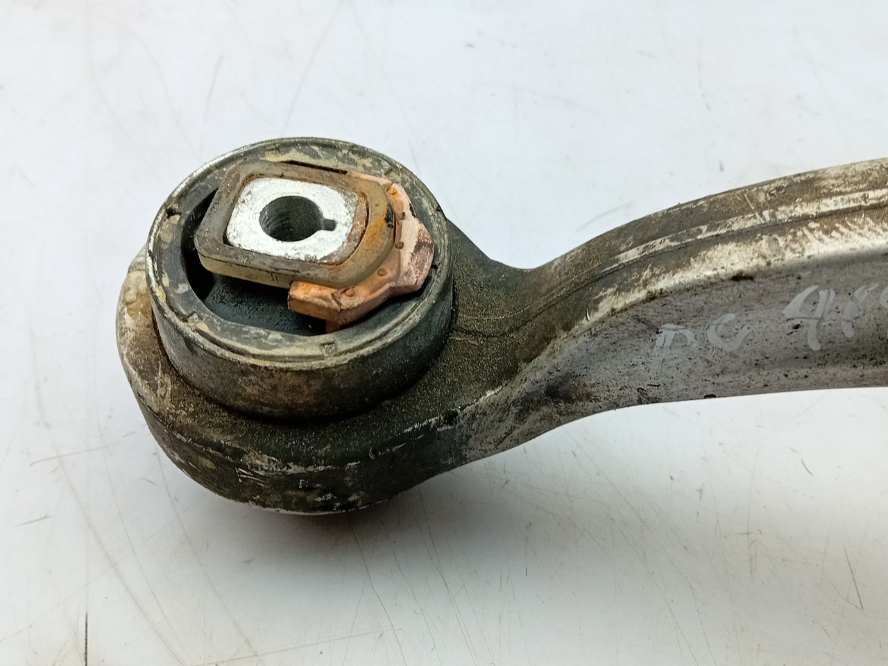 Bras de suspension Avant gauche AUDI A6 Avant (4B5, C5) Imagem-2