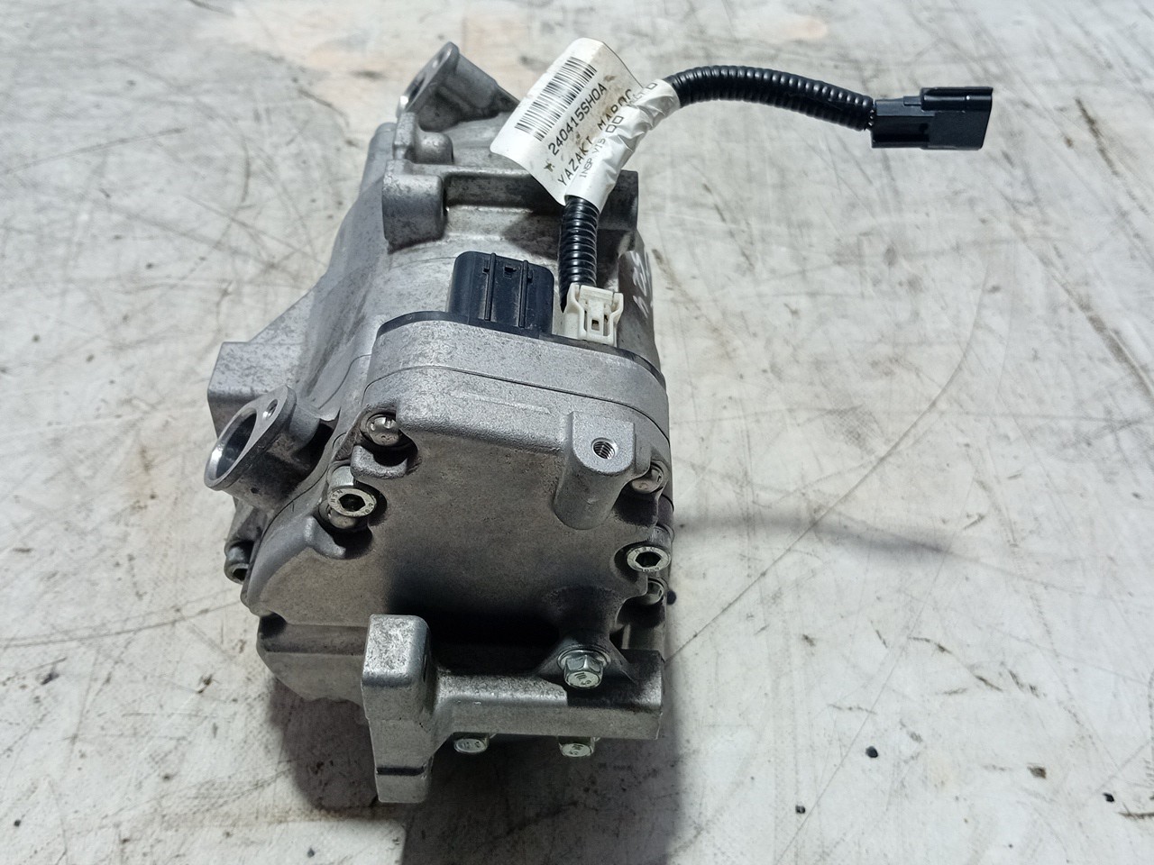 AC compressor NISSAN Leaf EV (ZE1) Imagem-1