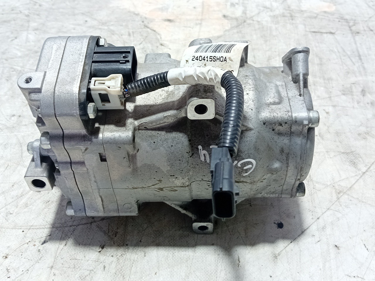 AC compressor NISSAN Leaf EV (ZE1) Imagem-2
