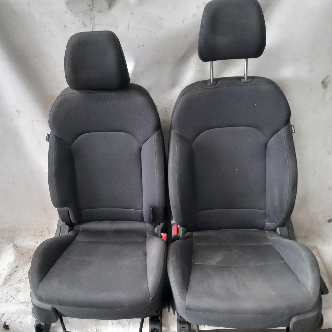 Ensemble sièges KIA Carens IV Imagem-2