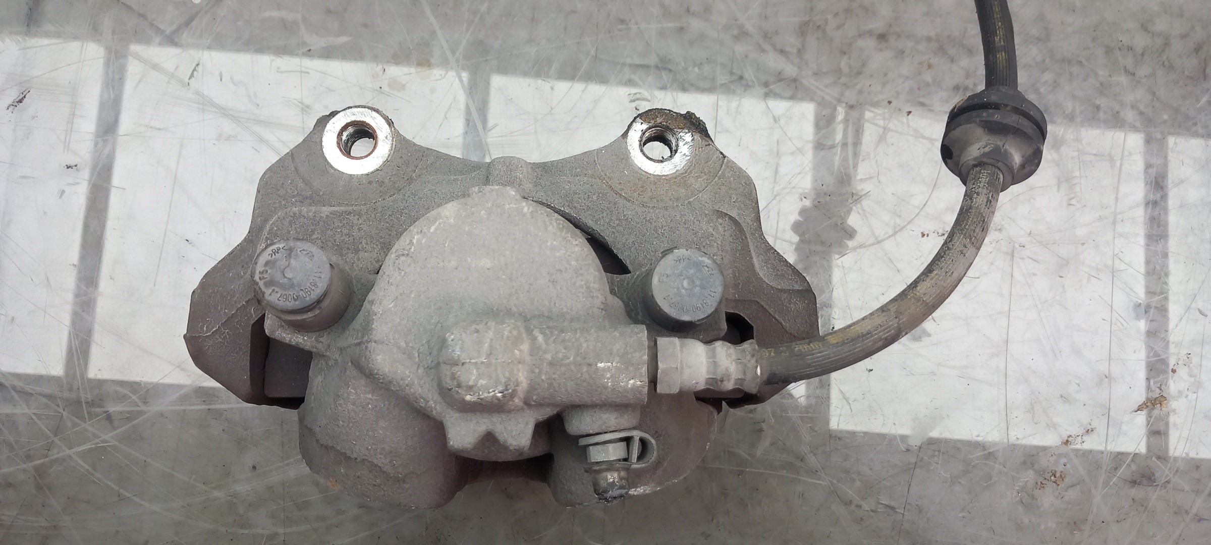 Left front Brake Caliper OPEL Corsa E Imagem-1