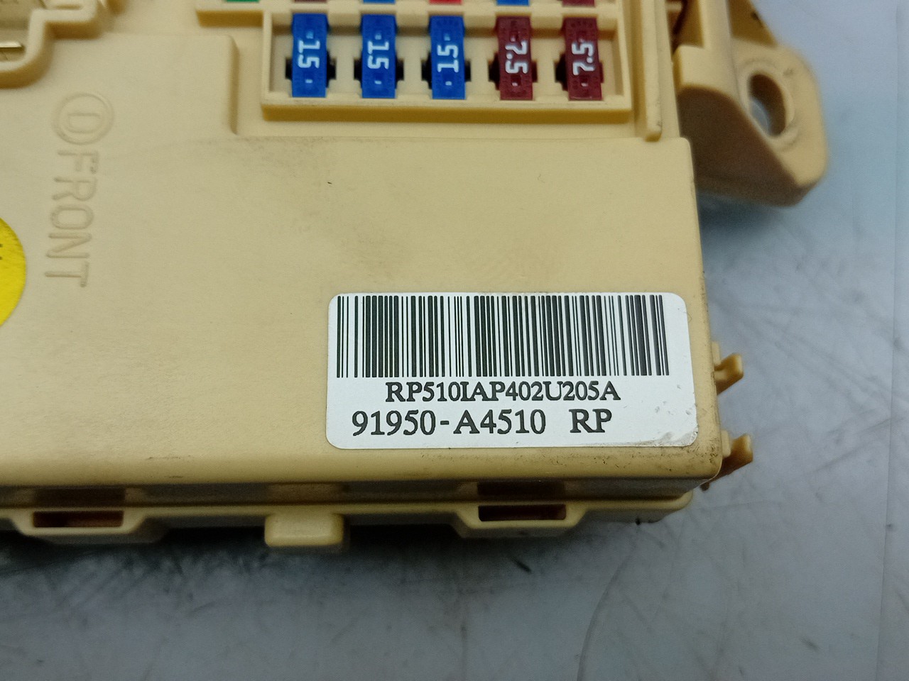 Fuse box / SAM / BSI KIA Carens IV Imagem-3