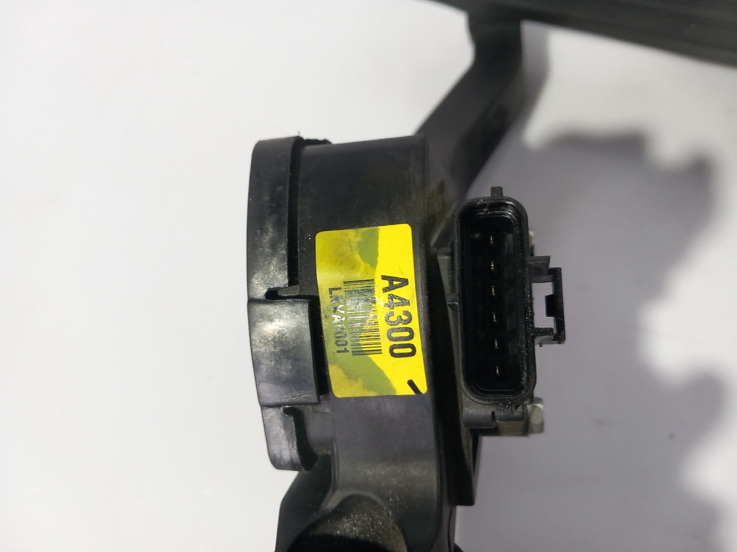 Pedal acelerador KIA Carens IV Imagem-2