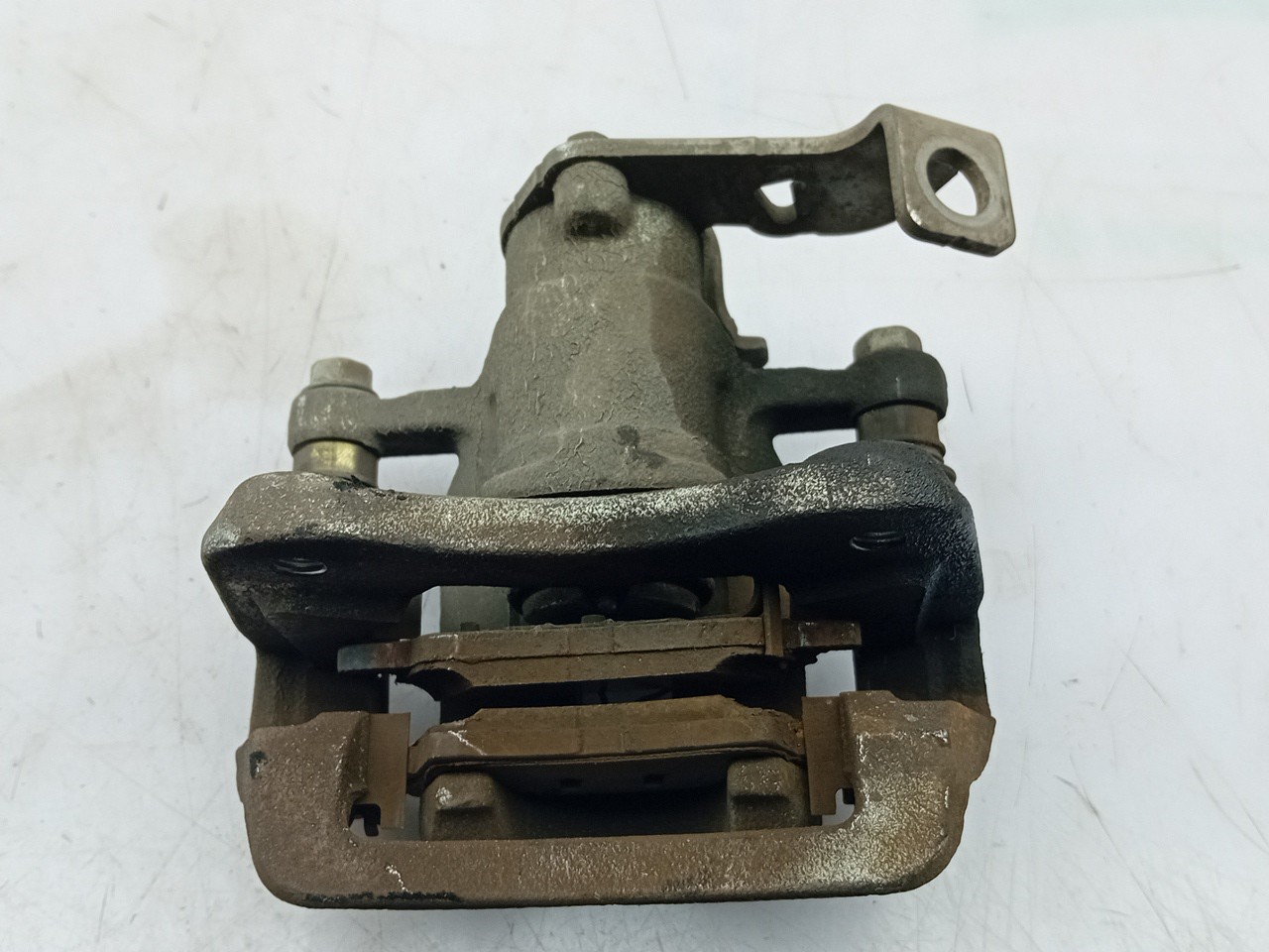 Pinza de freno Trasero Derecho KIA Carens IV Imagem-1