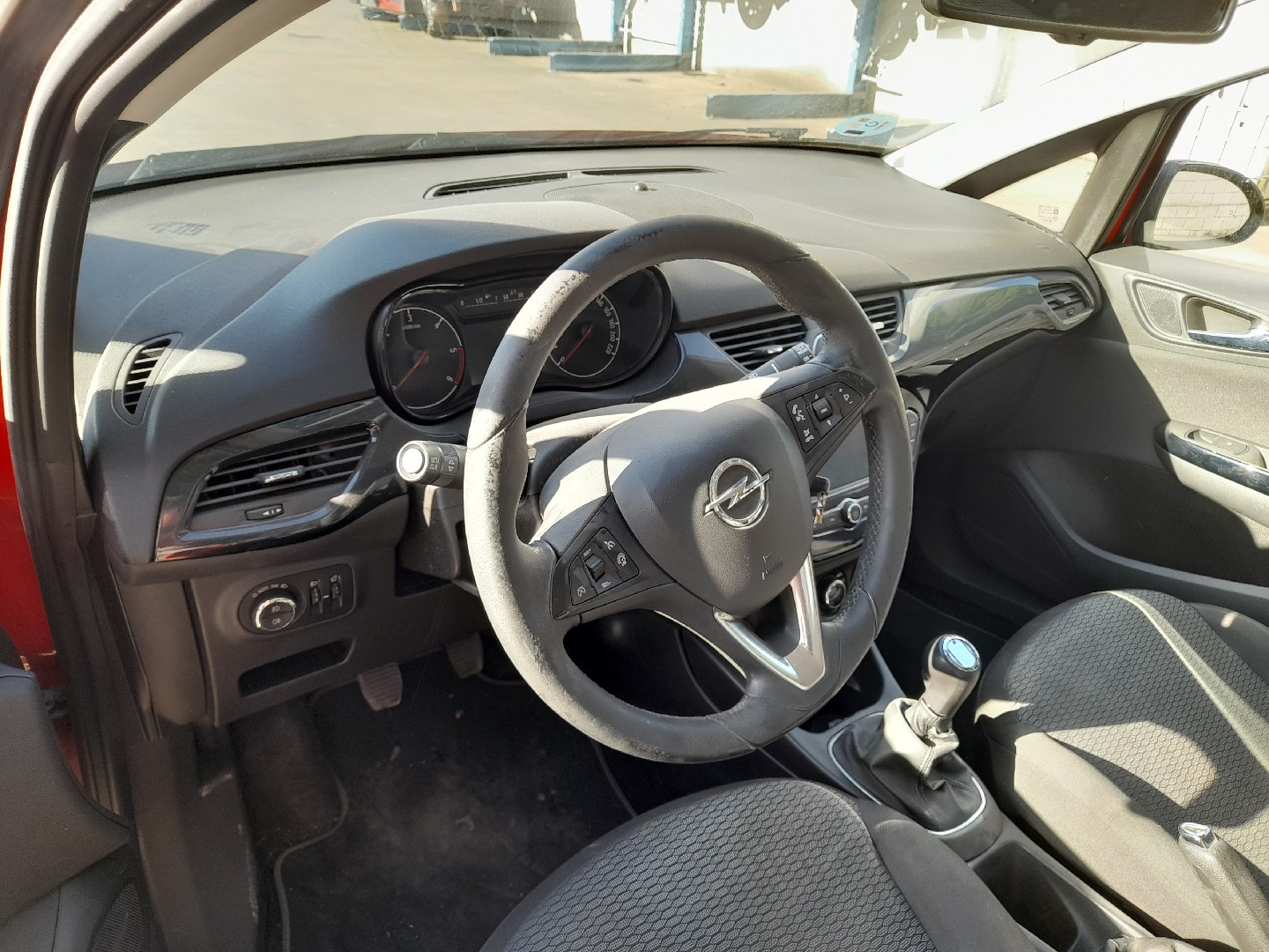 Frente completa OPEL Corsa E Imagem-3