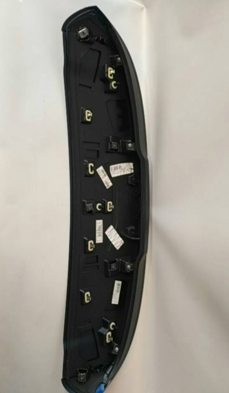 Spoiler / alerón portón trasero RENAULT Megane IV Grandtour (K9A/M_) Imagem-1