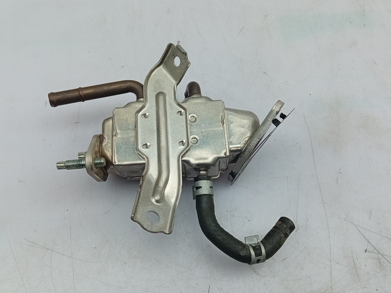 Radiador de gases / EGR TOYOTA Yaris (_P13_) Imagem-1