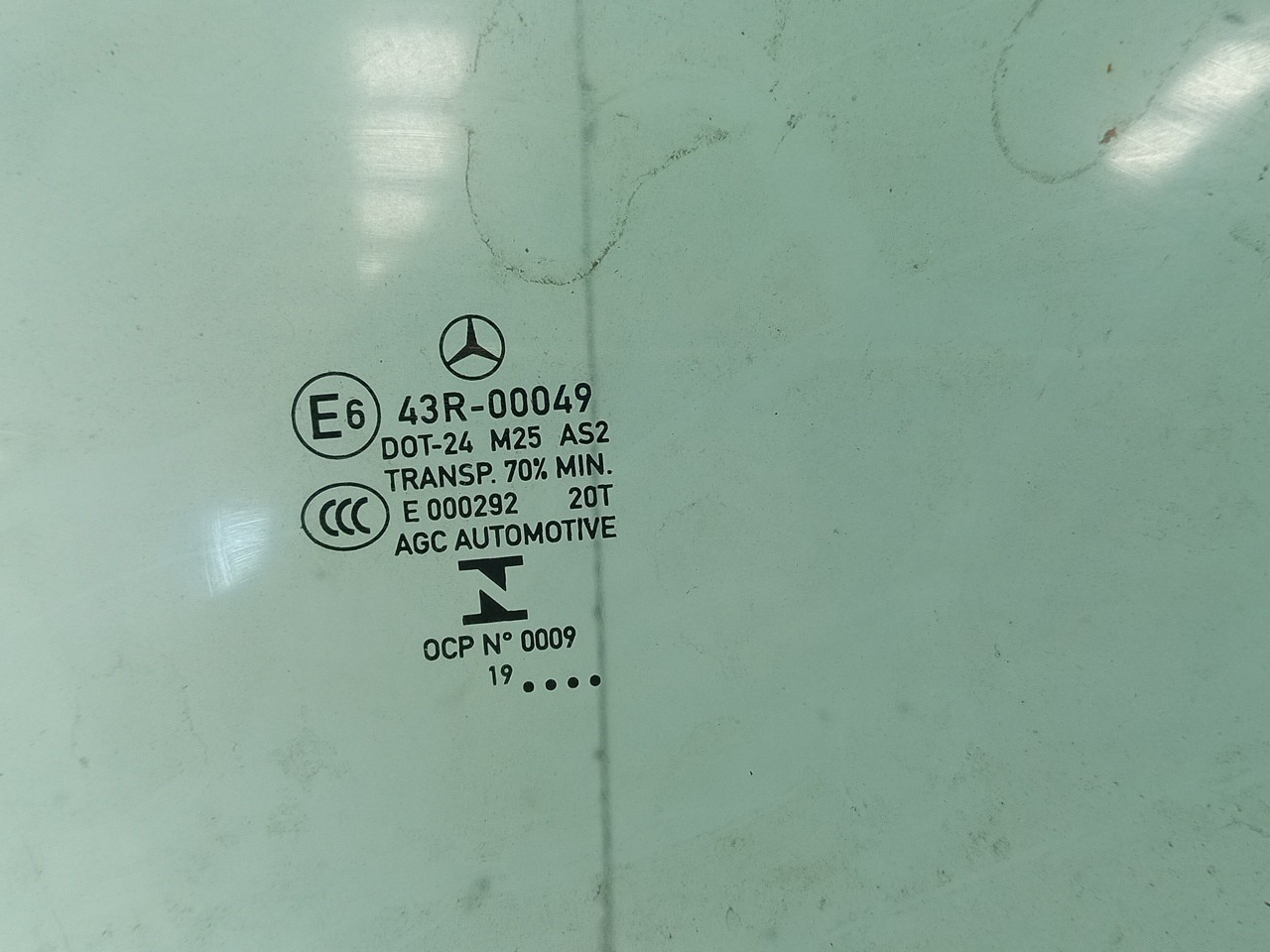 Vidro porta frente direita MERCEDES-BENZ Classe C (W205) Imagem-1