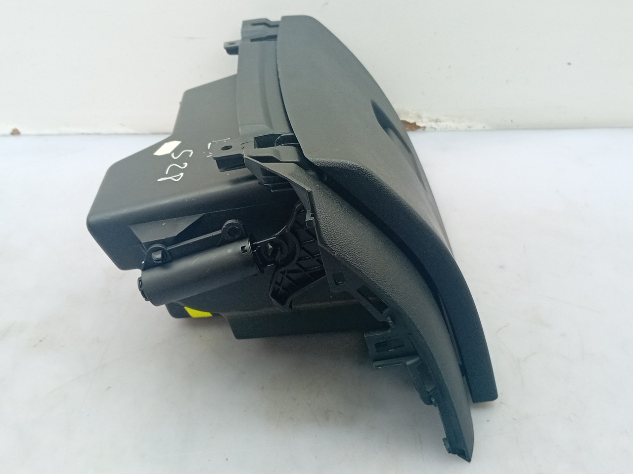 Boîte à gants OPEL Corsa E Imagem-1