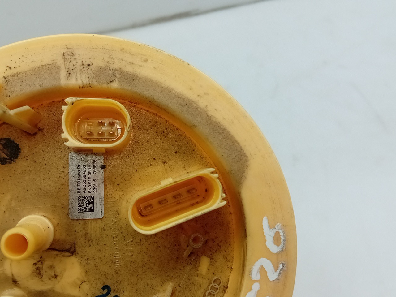 Fuel pump AUDI A5 Sportback (8TA) Imagem-2