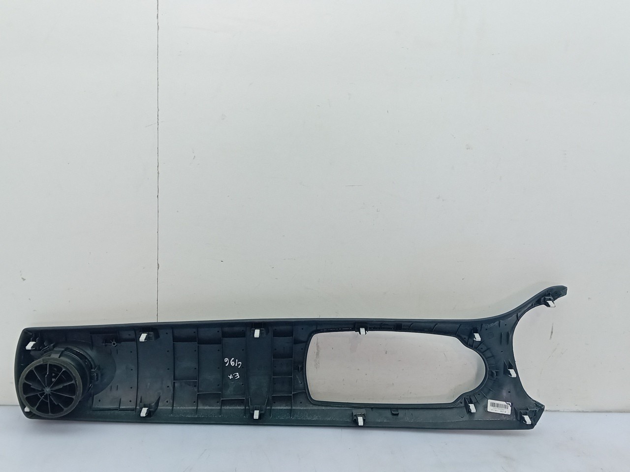 Moldura da consola central / rádio / aro TOYOTA Yaris (_P13_) Imagem-2