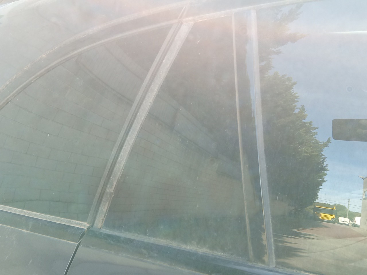 Vetro triangolare porta posteriore destra MERCEDES-BENZ GLC (X253) Imagem-0