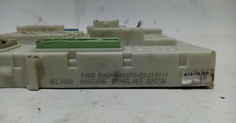Fuse box / SAM / BSI FORD Focus III Imagem-2