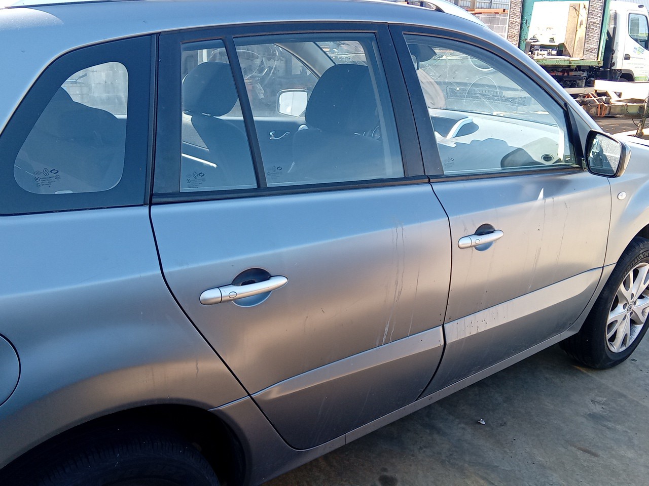 Right rear door