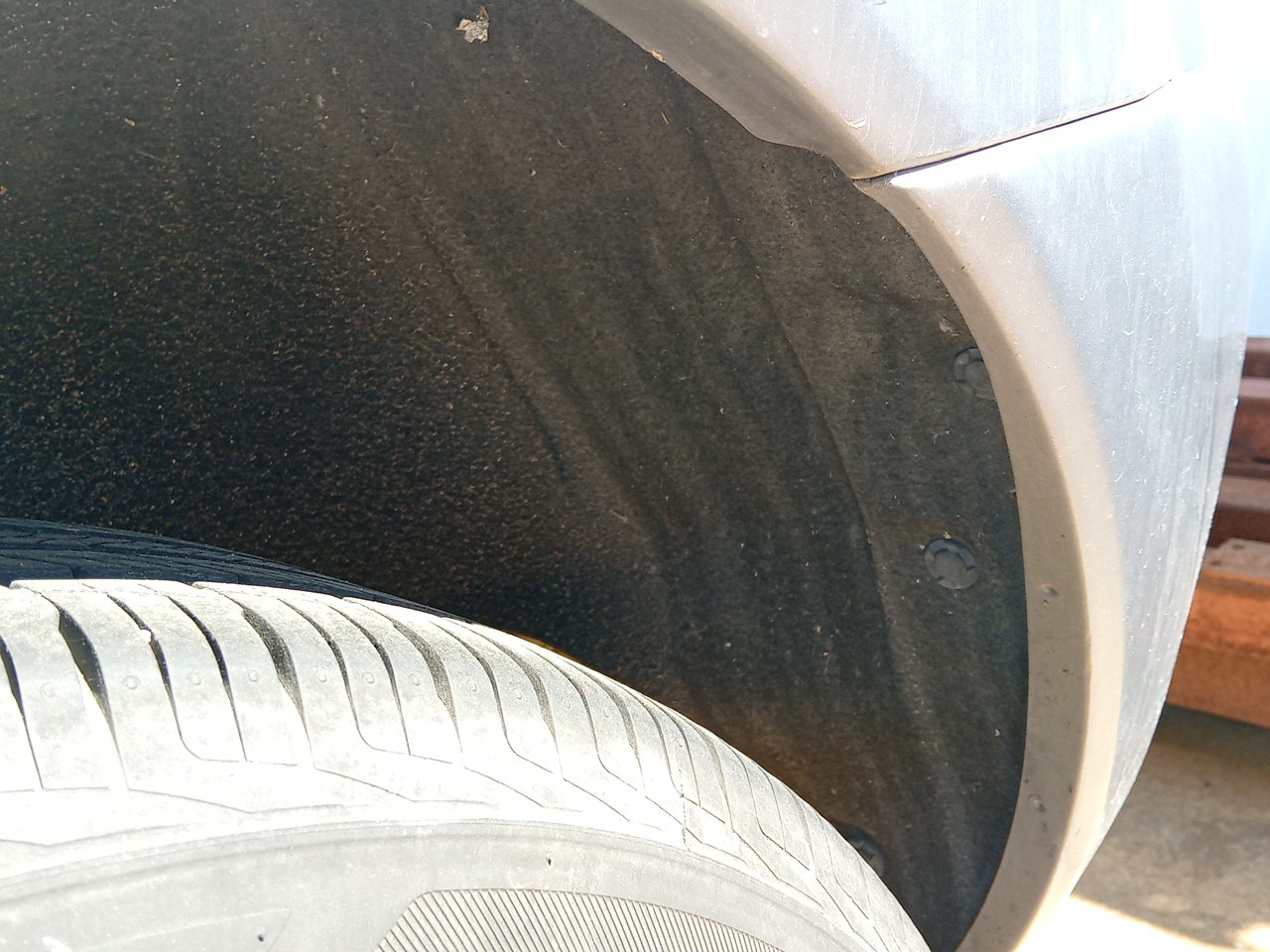 Rear wheel arch left RENAULT Koleos I (HY_) Imagem-1