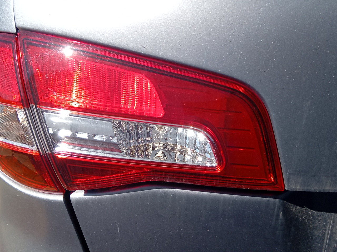 Left Tailgate light 