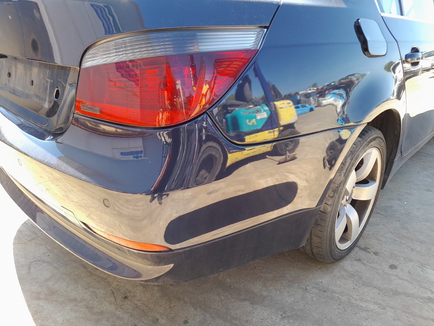 Parachoques Trasero BMW 5 (E60) Imagem-3