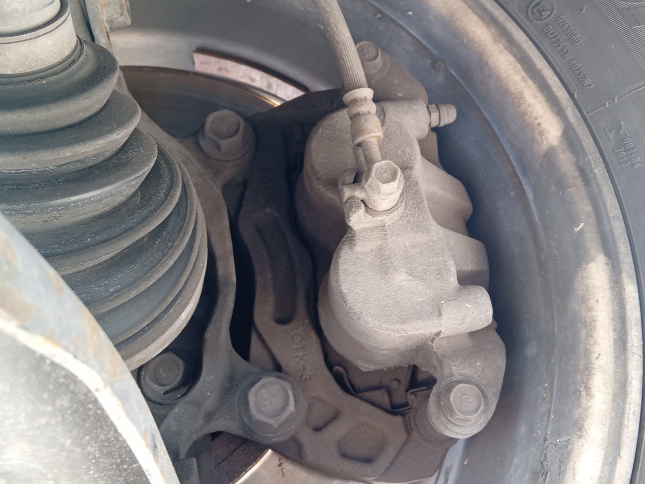 Left front Brake Caliper