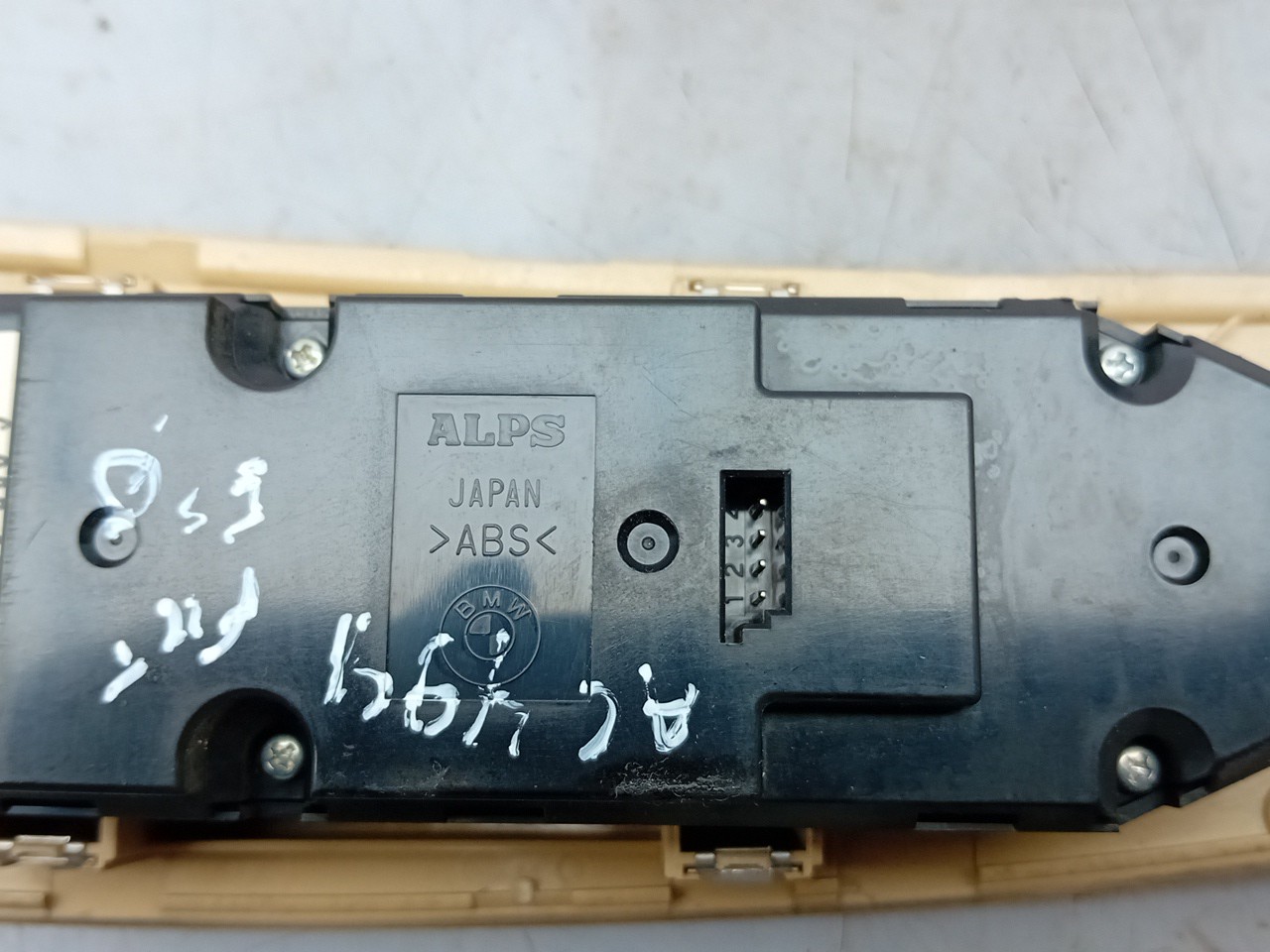 Commande / interrupteur lève-vitre Avant gauche BMW 5 (E60) Imagem-2