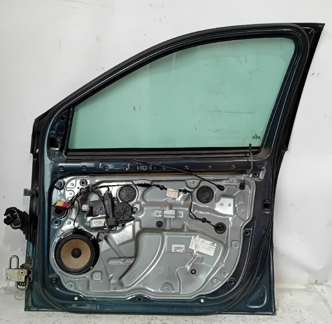Right front Door VOLKSWAGEN Polo (9N) Imagem-1