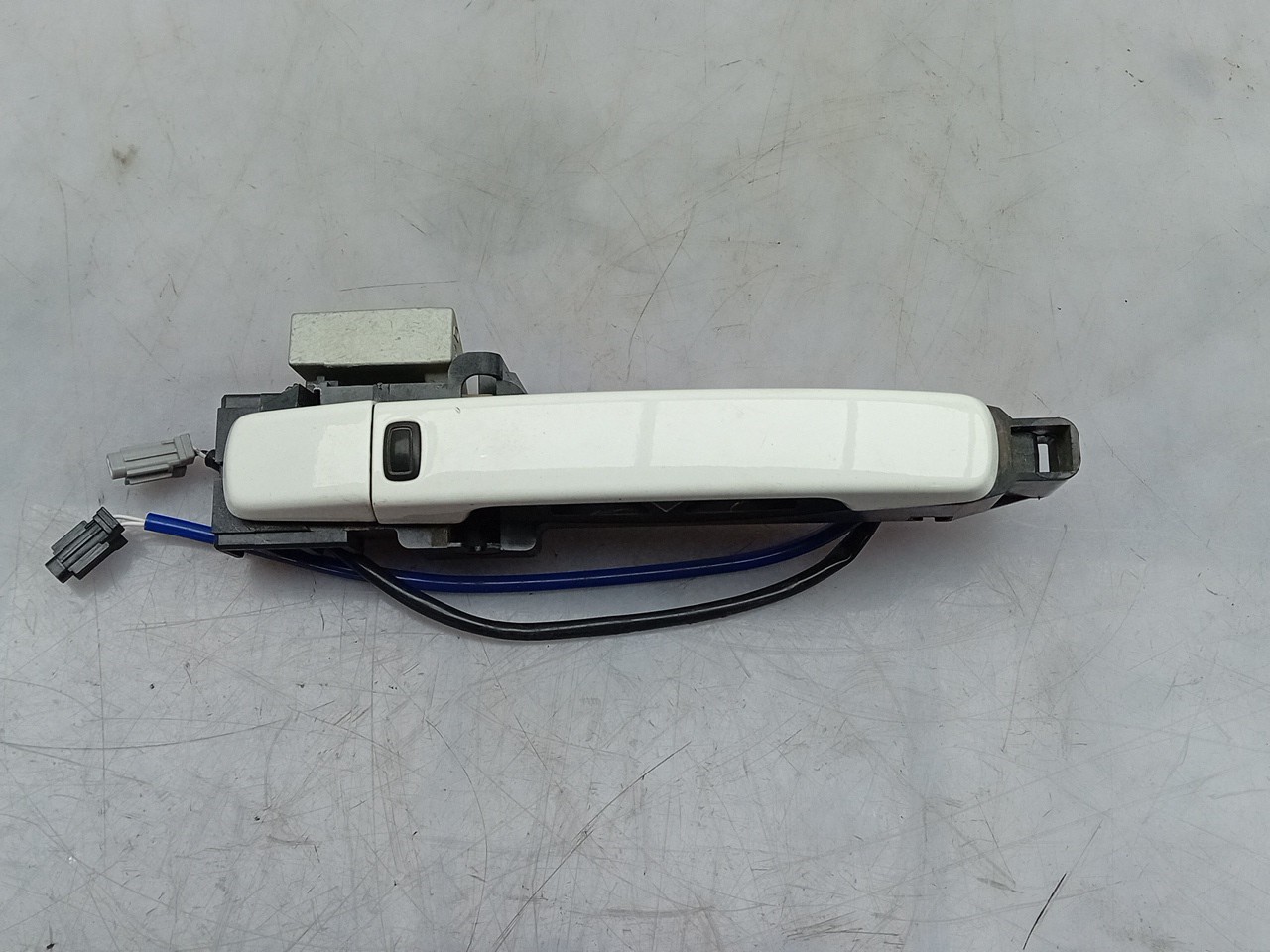 Right front door handle