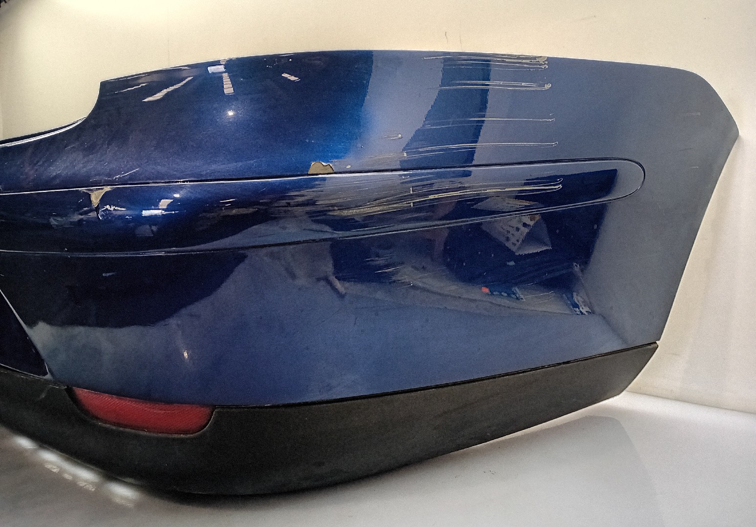 Parachoques Trasero SEAT Cordoba (6L2) Imagem-1