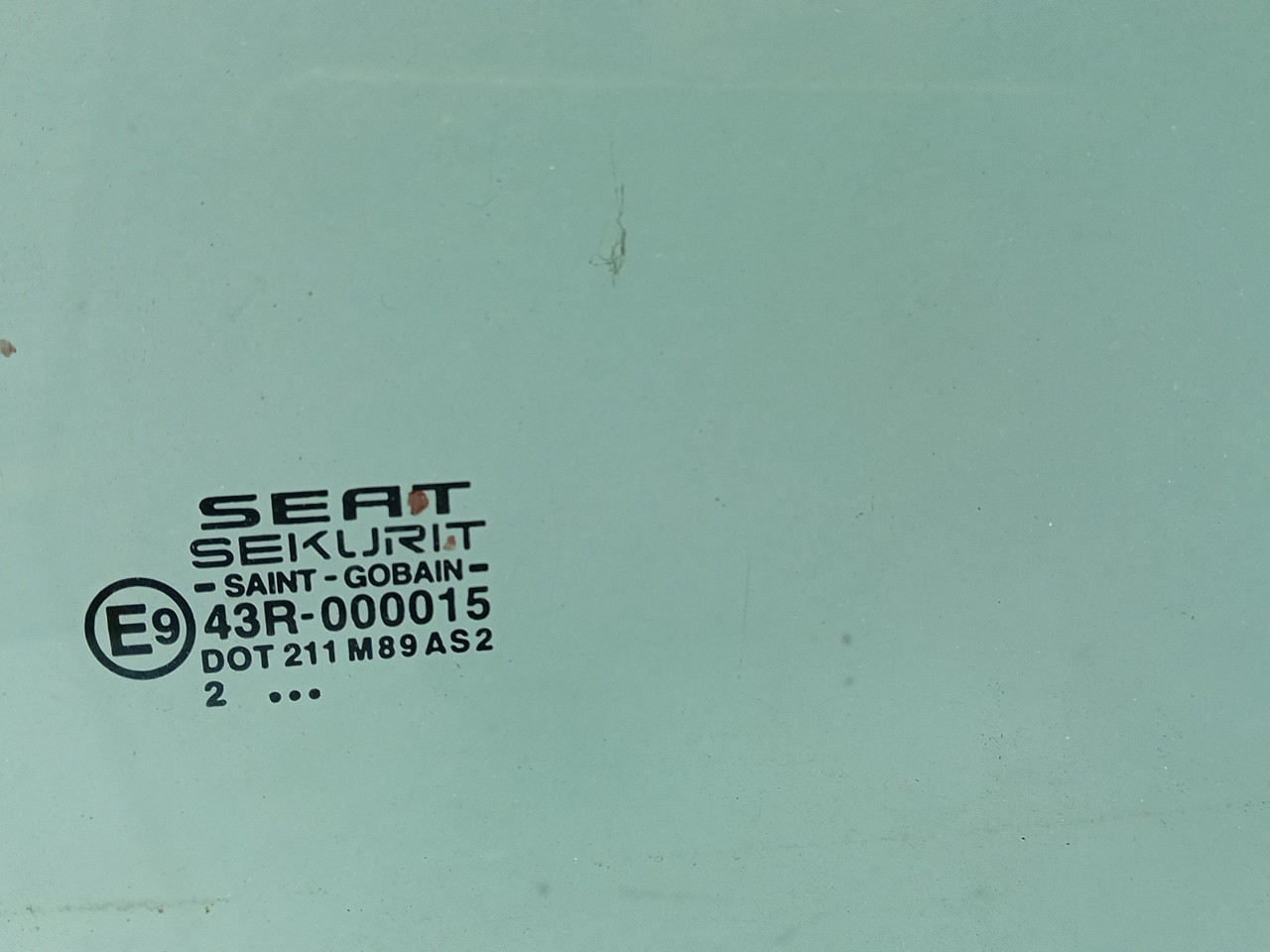 Vidrio puerta Trasero Derecho SEAT Cordoba (6L2) Imagem-1