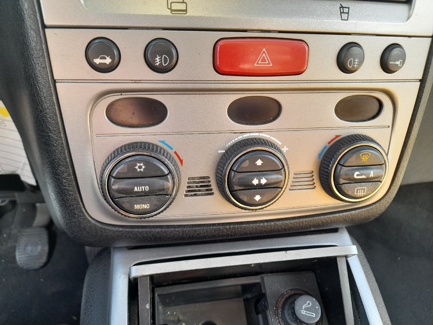 AC switch