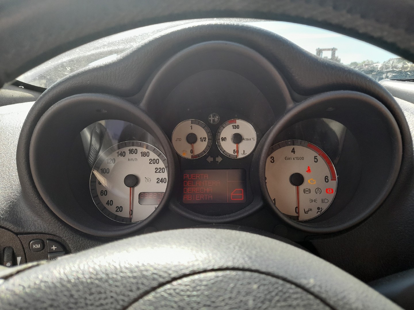Instrument cluster