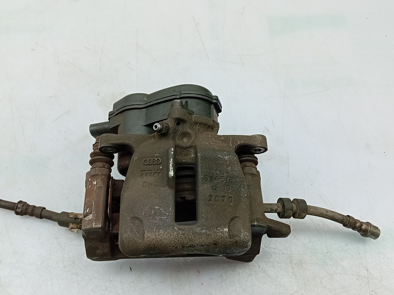 Left rear Brake Caliper