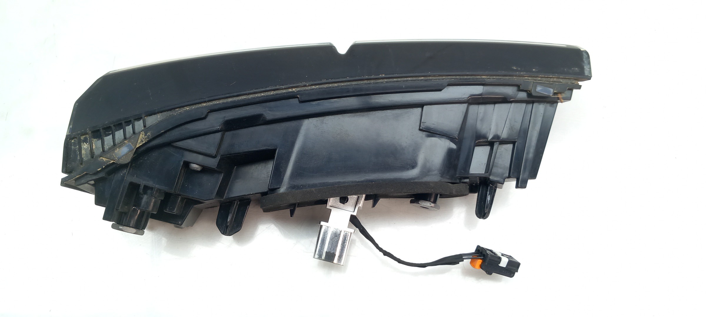 Left Tailgate light  PEUGEOT 308 III Imagem-1