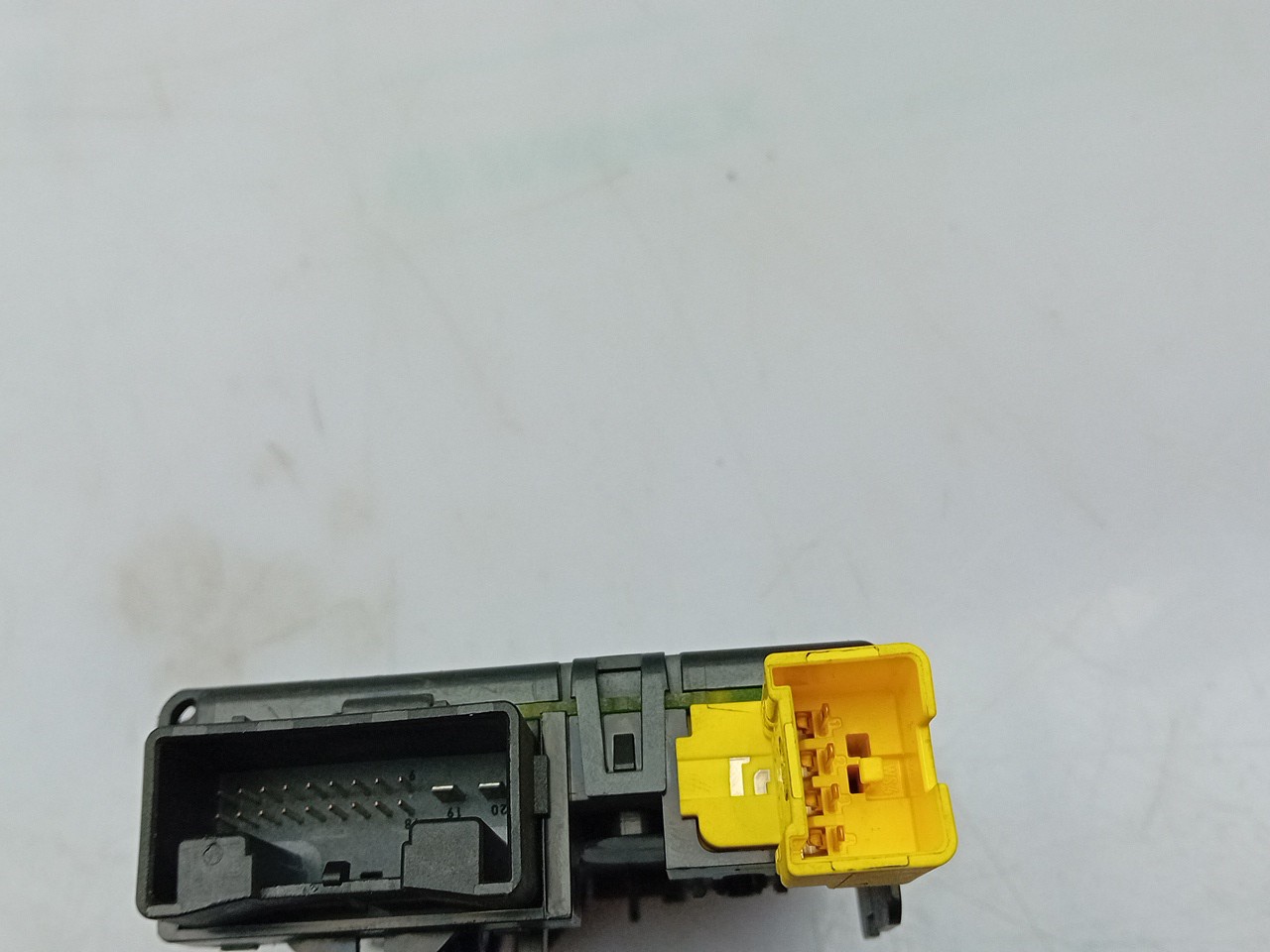 Lighting control unit / Lights ECU AUDI A3 (8P1) Imagem-2