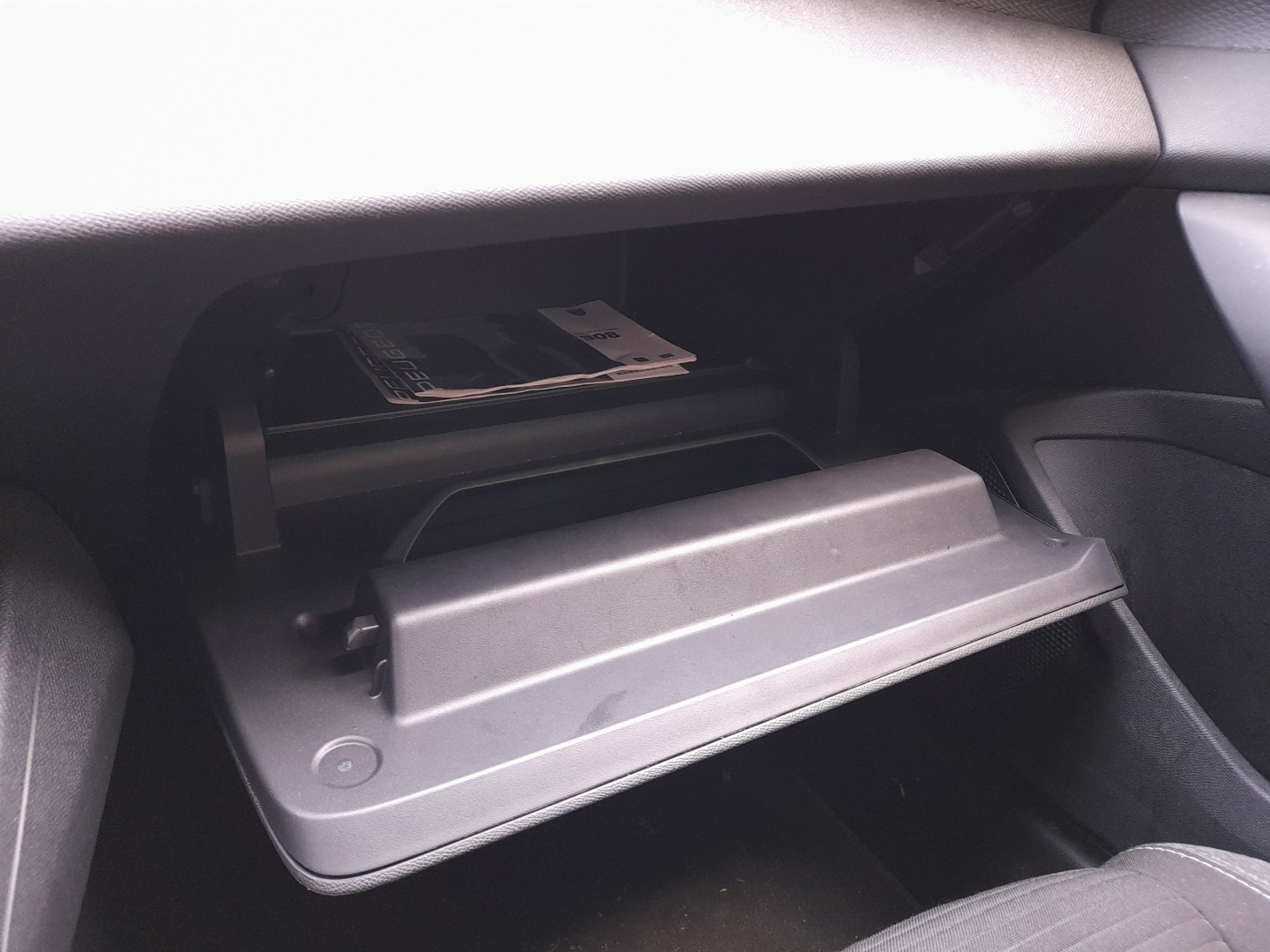 Glove Box / Compartment PEUGEOT 308 SW III Imagem-1
