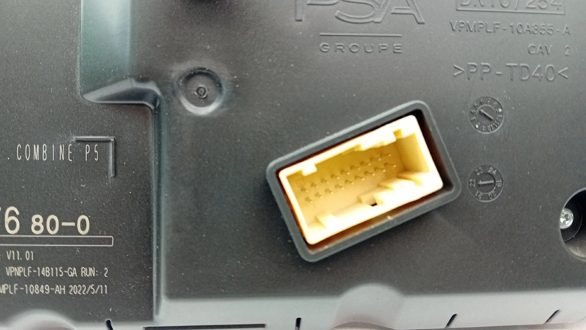 Instrument cluster PEUGEOT 308 SW III Imagem-2