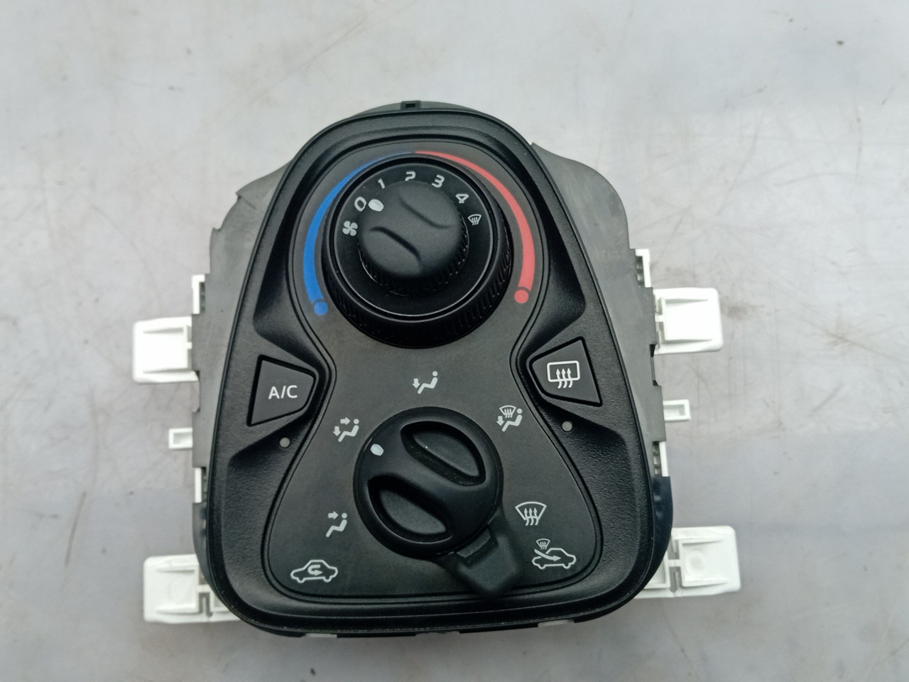 Botão / interruptor do AC
