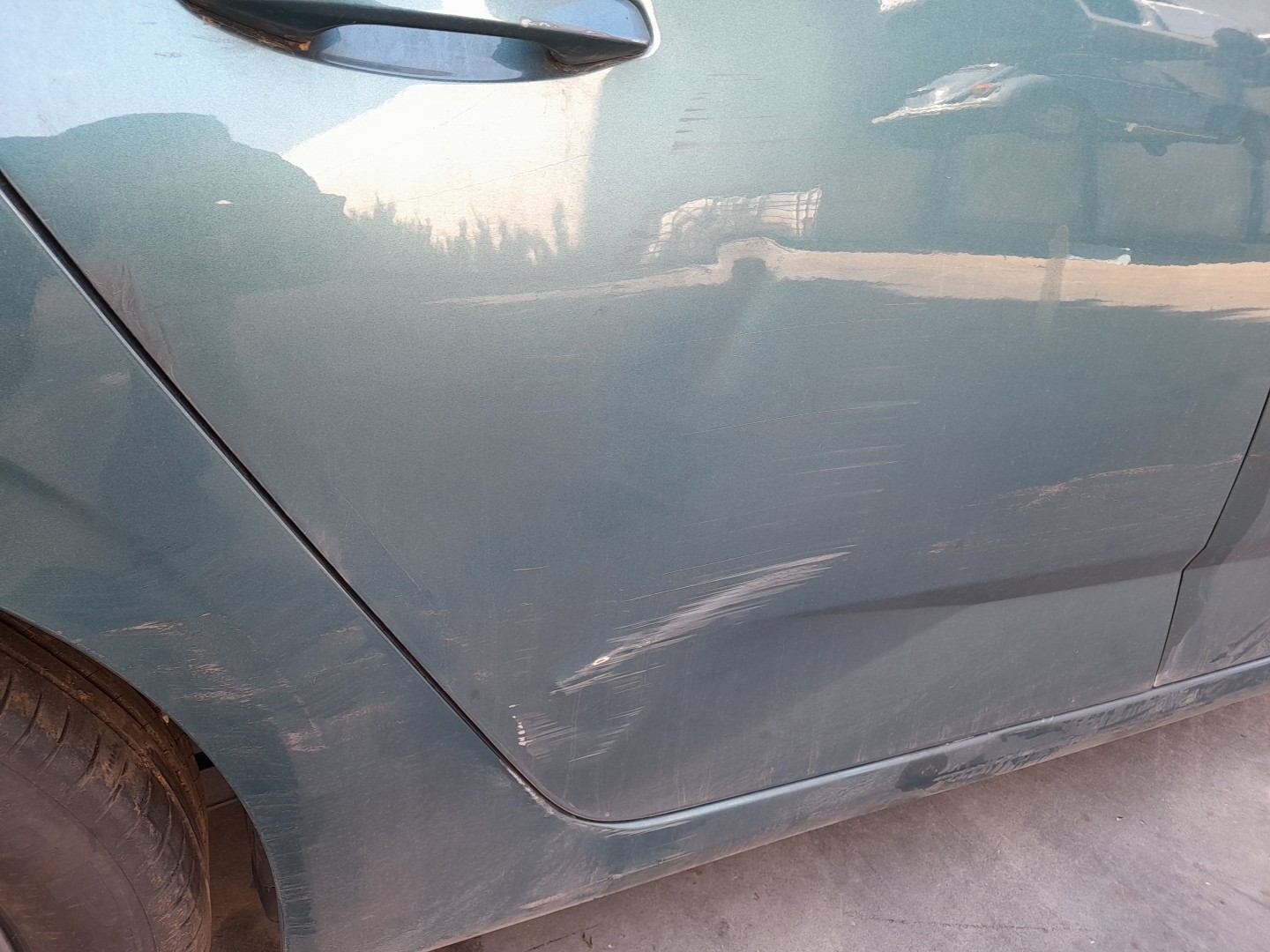Right rear door PEUGEOT 308 SW III Imagem-1