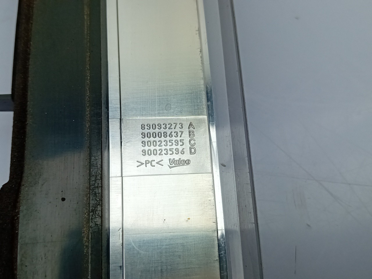 Additional stop light / 3rd stop light PEUGEOT 2008 I (CU_) Imagem-3