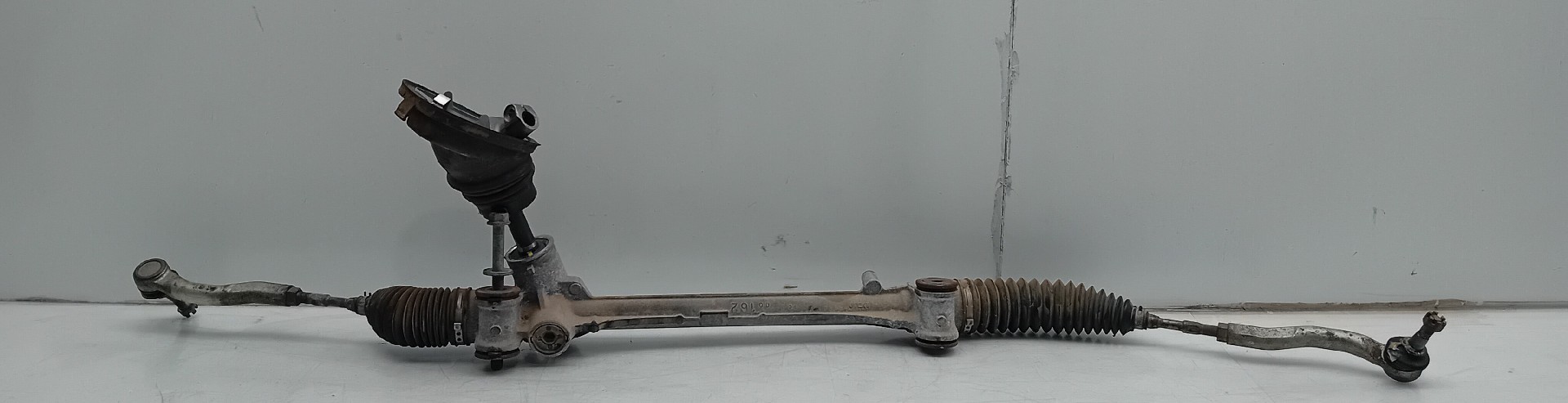Steering box