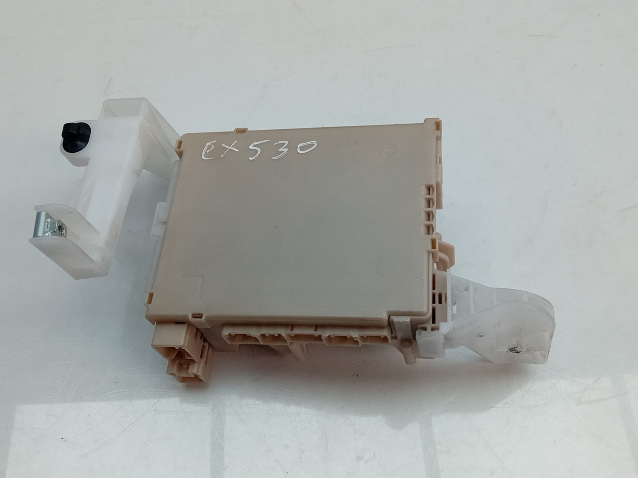 Fuse box / SAM / BSI TOYOTA Aygo (_B4_) Imagem-1