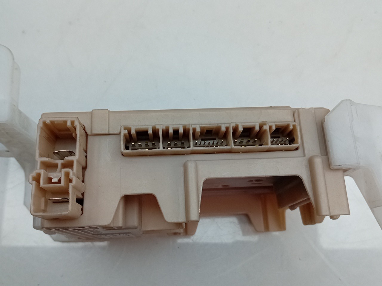 Fuse box / SAM / BSI TOYOTA Aygo (_B4_) Imagem-2
