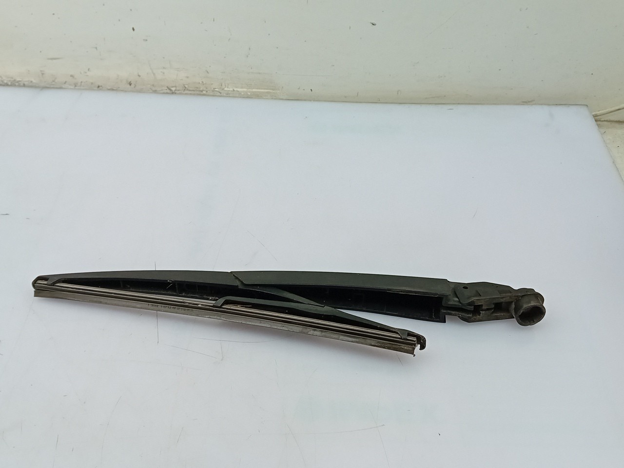 Brazo de limpiaparabrisas trasero PEUGEOT 2008 I (CU_) Imagem-1