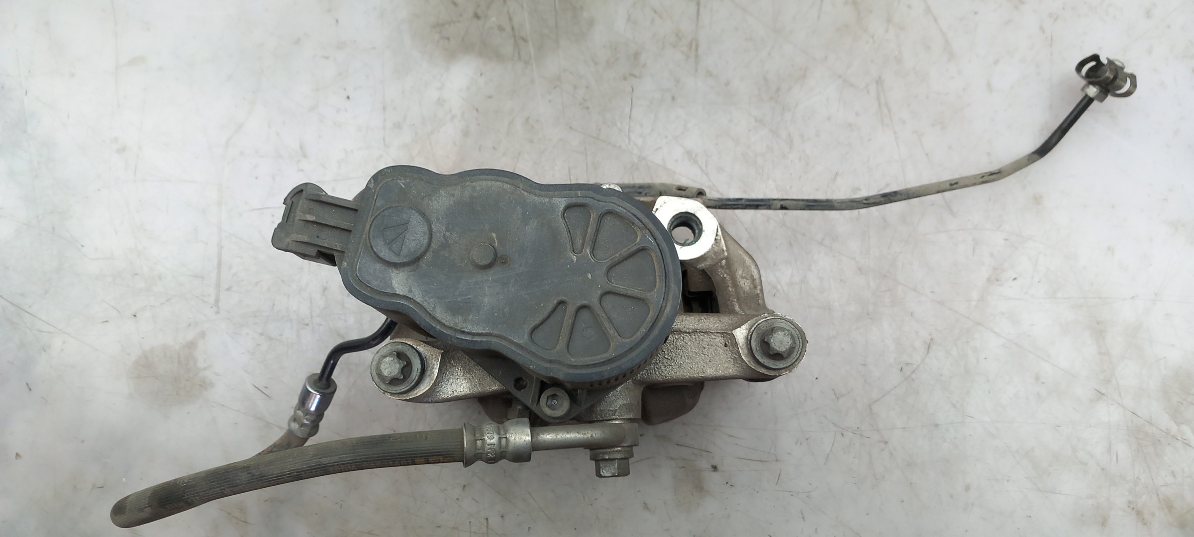 Left rear Brake Caliper PEUGEOT 308 SW III Imagem-1