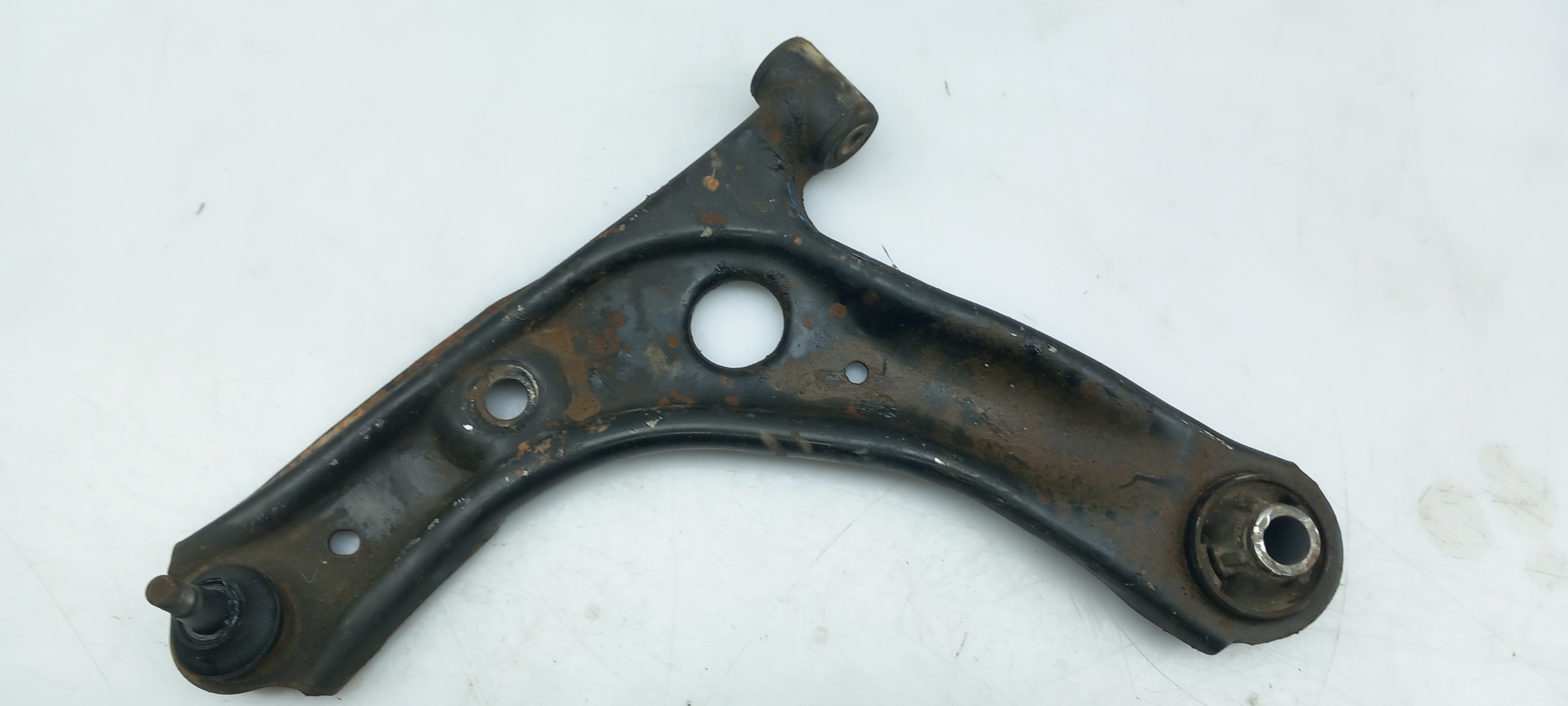Left front suspension arm