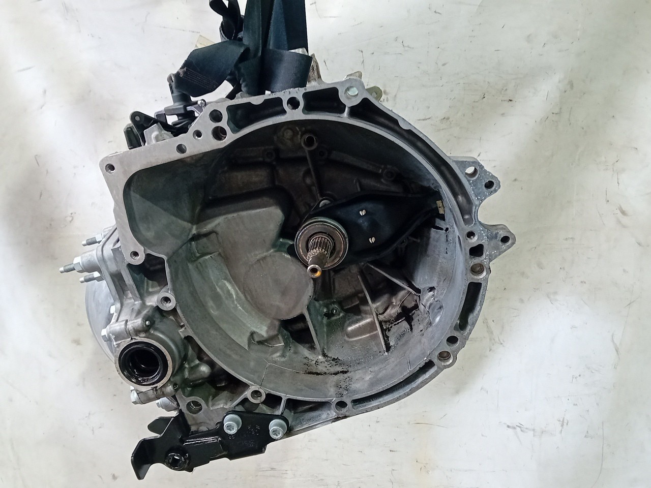 Manual gearbox PEUGEOT 308 SW III Imagem-0