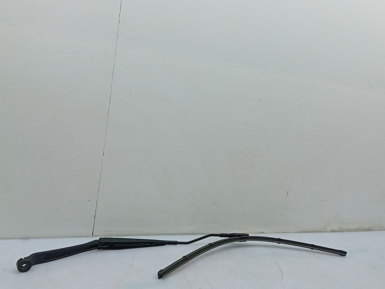 Windscreen wiper arm Left front FORD S-Max Imagem-1