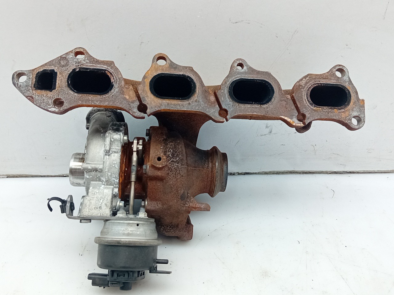 Turbo / compressor FORD S-Max Imagem-3