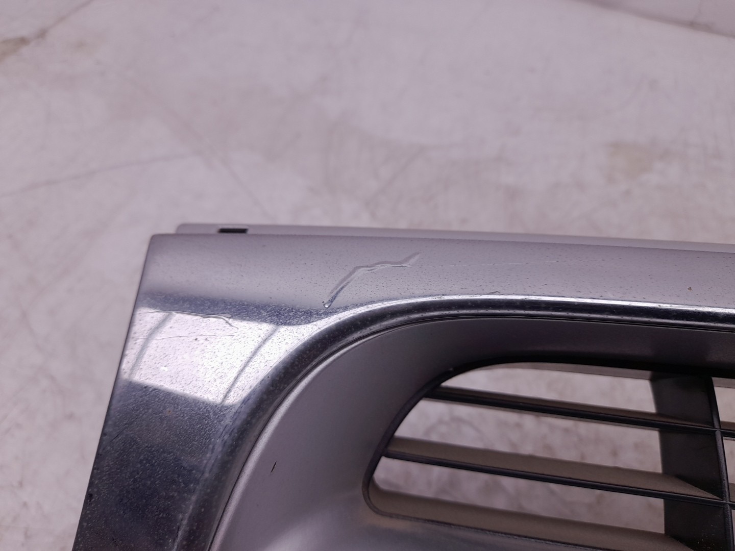 Grille avant FORD Maverick Imagem-1