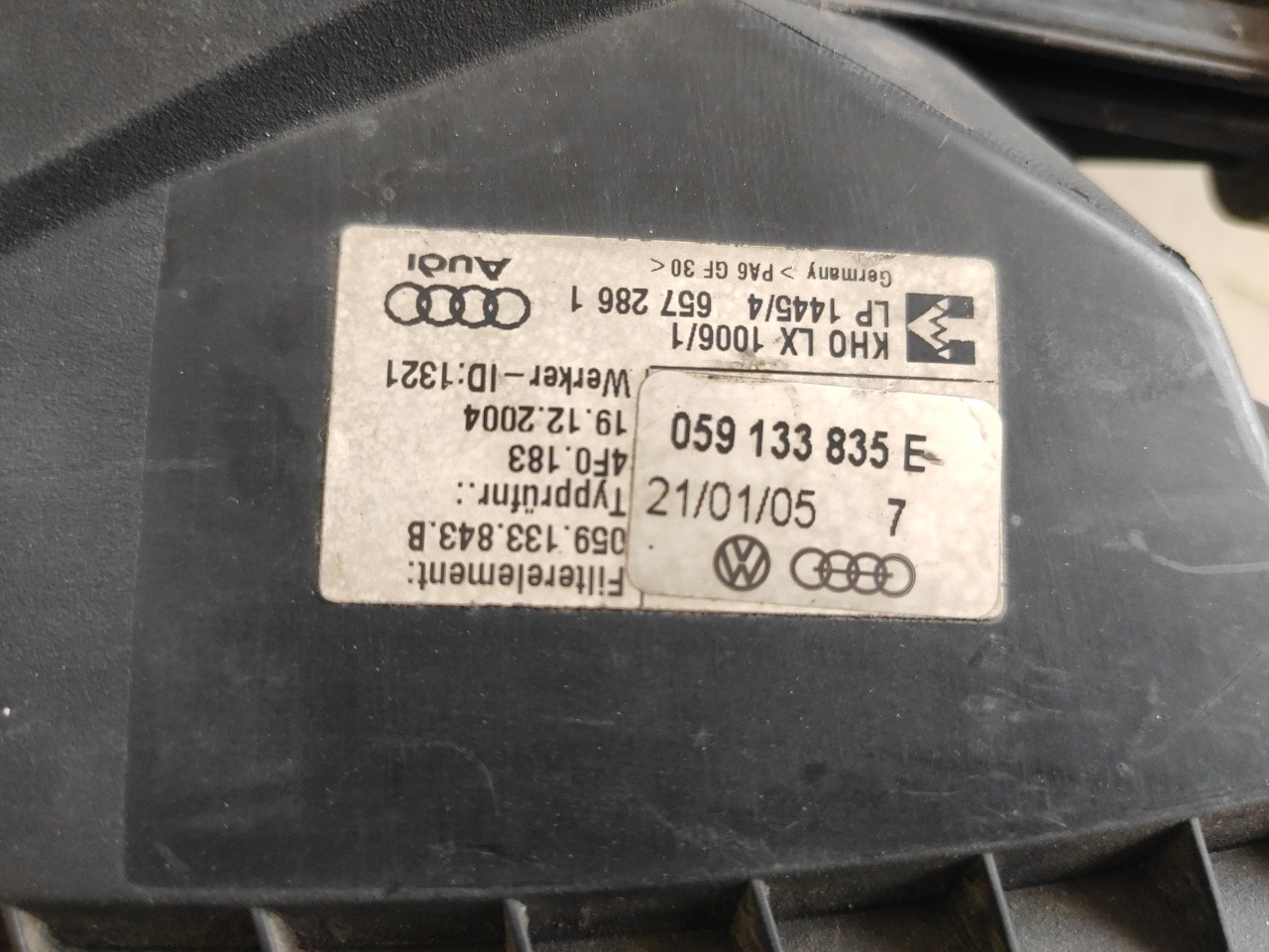 Boîtier filtre à air AUDI A6 (4F2, C6) Imagem-2