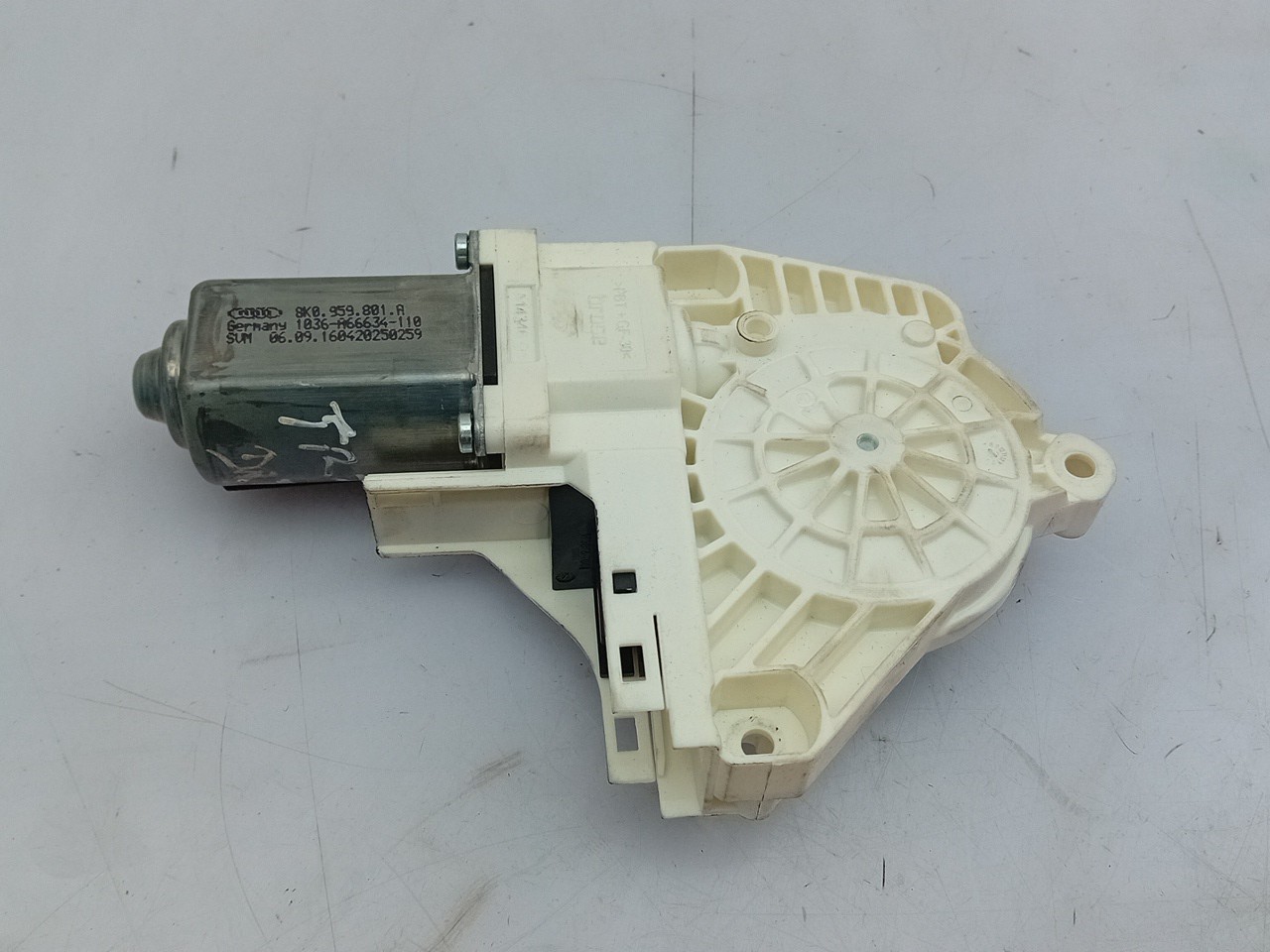 Motor Elevalunas Trasero Derecho AUDI A5 Sportback (8TA) Imagem-1