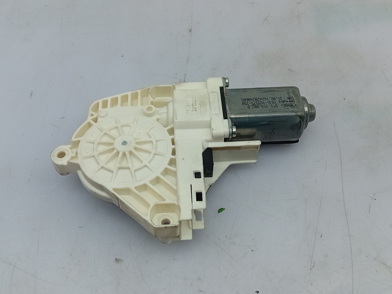 Front Right Door Window Regulator Motor AUDI A5 Sportback (8TA) Imagem-1